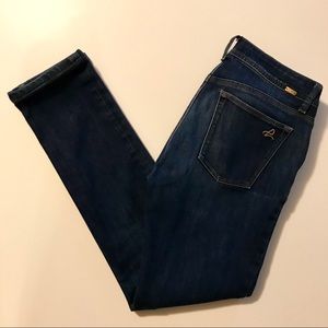 DL1961 Coco Curvy Straight Jeans 29” inseam EUC 27